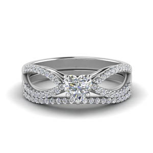 Heart Cut Diamond Wedding Ring Set