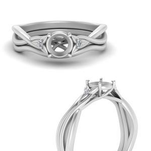 Semi Mount 3 Stone Ring With Band