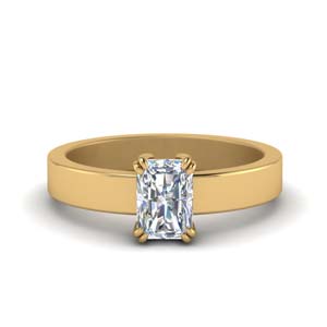 Gold Radiant Cut Single Diamond Rings