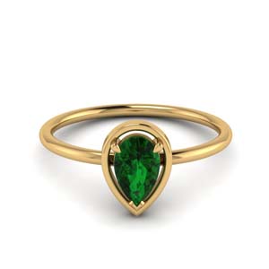  Classic Emerald Rings