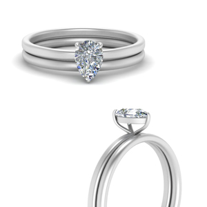 Solitaire Ring With Plain Band