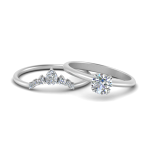 Solitaire Ring With Matching Band