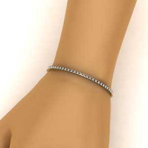 2 Ct. Diamond Tennis Bracelet Anniversary Gifts For Women In 14K