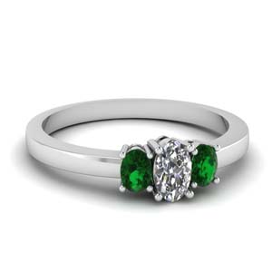Oval 3 Stone Ring With Emerald