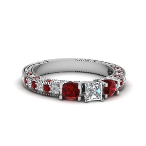 Vintage Style 3 Stone Diamond Ring